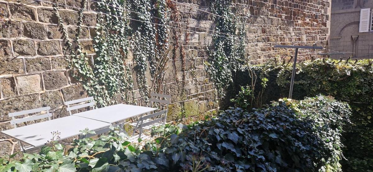 Appartement 120 M² Duplex Coeur Historique Au Calme Le Puy-en-Velay Ngoại thất bức ảnh