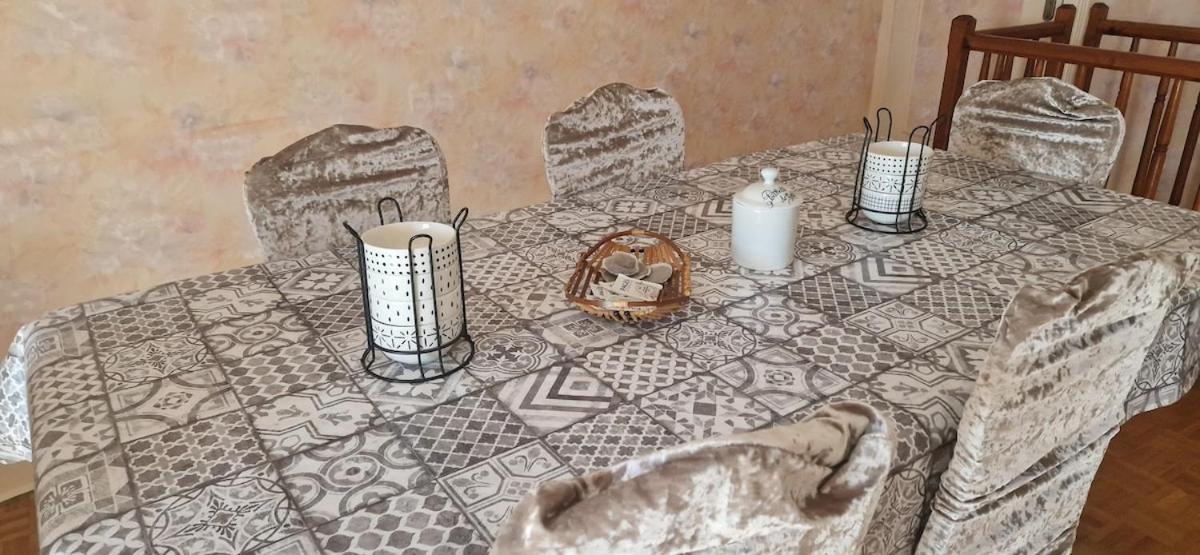 Appartement 120 M² Duplex Coeur Historique Au Calme Le Puy-en-Velay Ngoại thất bức ảnh